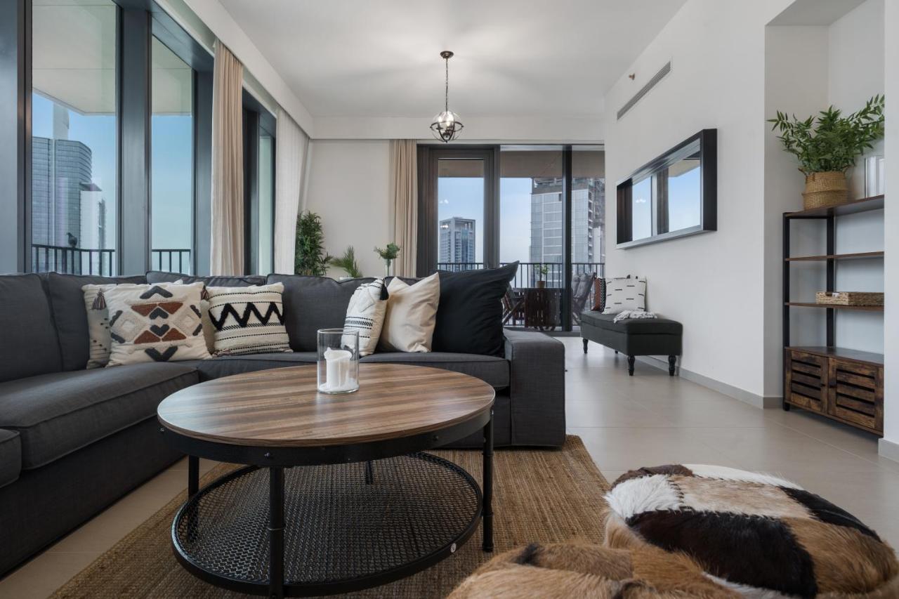 Breathtaking City Views From Dt Apt With Terrace Dubai Exterior foto